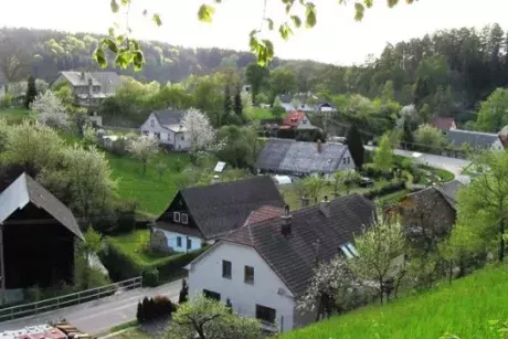 Květnové a červnové proměny Nekoře