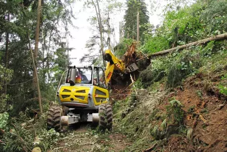 Odstraňování následků noční bouře z 8.7.2015