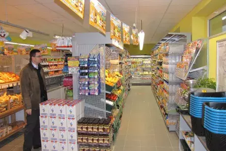 Zrekonstruovaná prodejna Konzum a pošta Partner