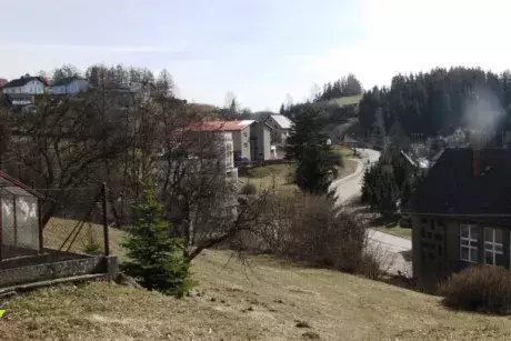 březen-květen 2017