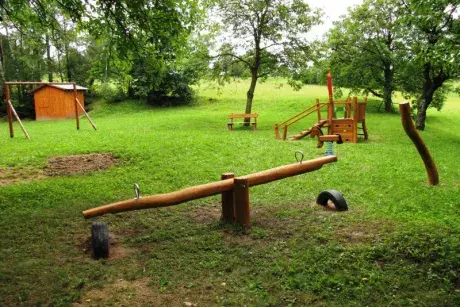 Herní a odpočinkové prvky Hřiště Bredůvka