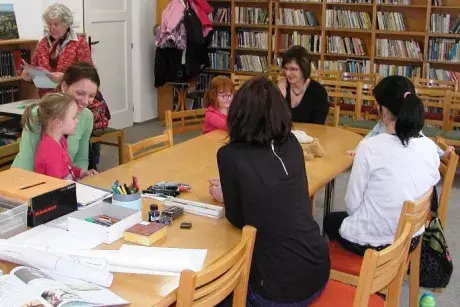 Čteme a tvoříme....