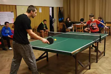 Vánoční turnaj ve stolním tenise o pohár starosty obce 27.12.2015
