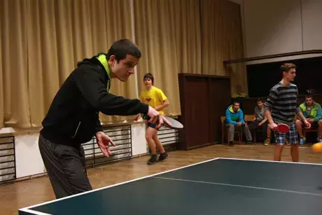 Vánoční turnaj ve stolním tenise o pohár starosty obce 27.12.2015