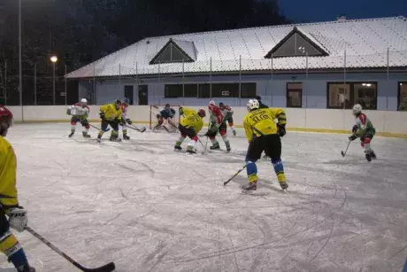 Silvestrovský hokejový zápas Nekoř x Klášterec