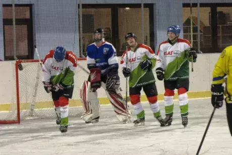 Silvestrovský hokejový zápas Nekoř x Klášterec